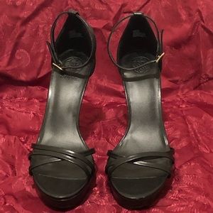 GUESS black heels